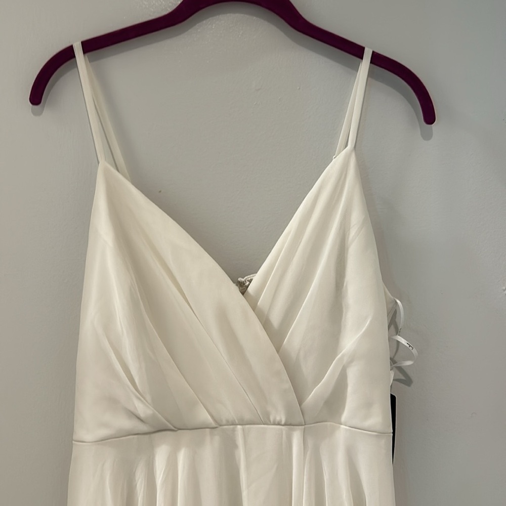 NWT Lulus soft white gown xl - Picture 2 of 15